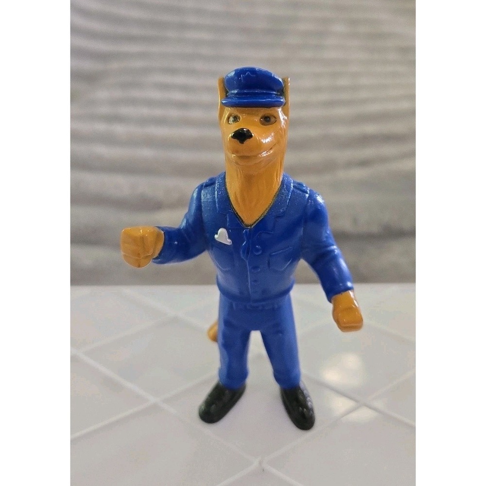 1995 Richard Scarry Busytown Sergeant Murphy TOMY Police Dog Collectible Figure